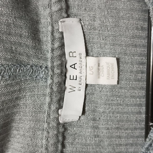 Wear by Erin Andrews - Picture 3 of 4